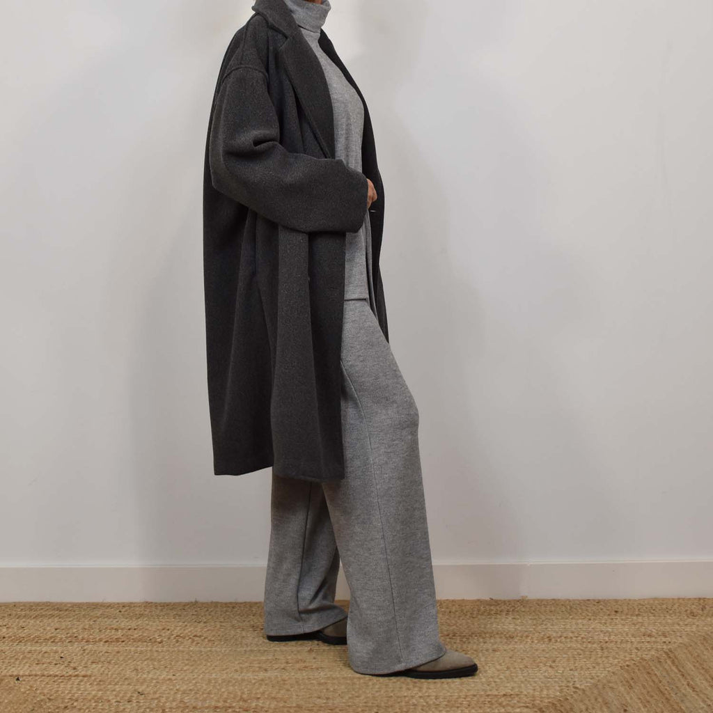 Abrigo oversize gris