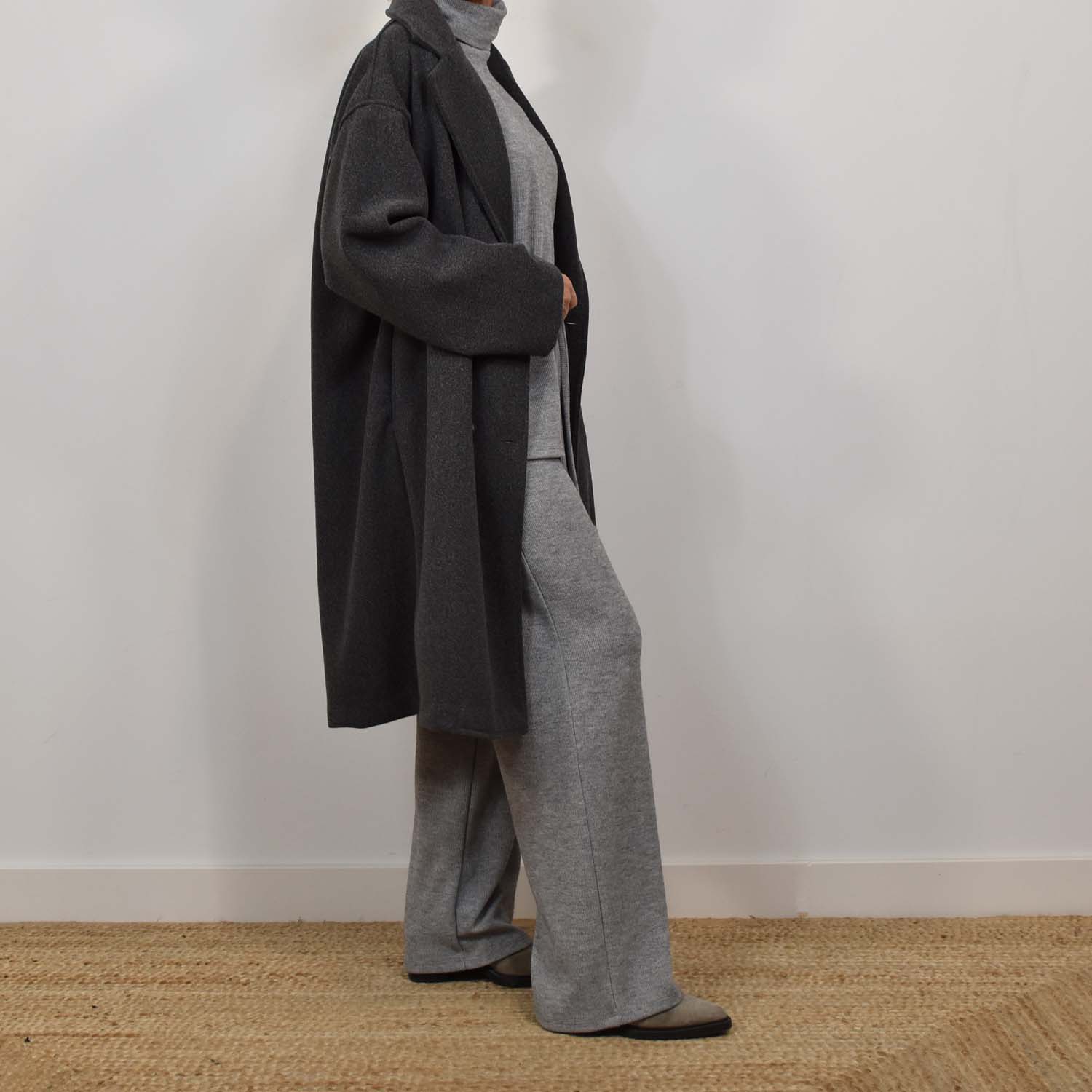 Abrigo oversize gris